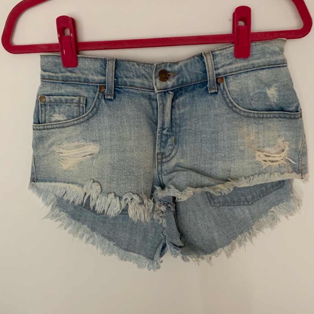 PISTOLA jean shorts size medium